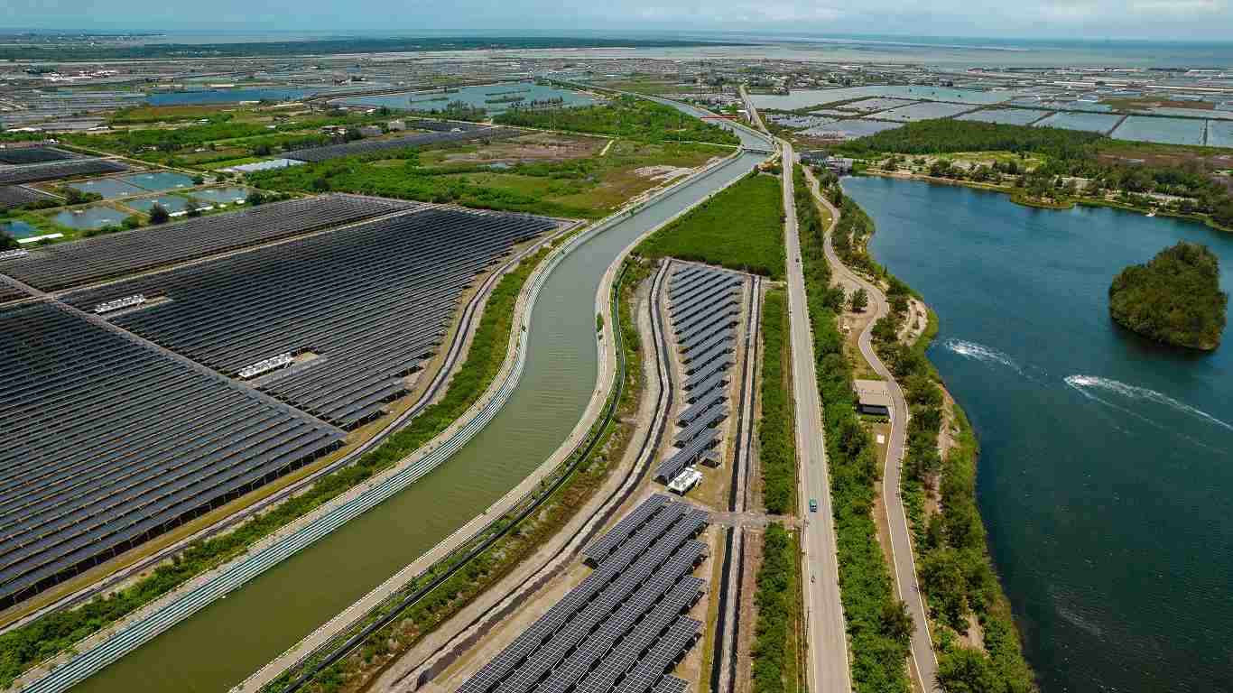 口袋牛店能源事业提供智慧能源管理、、、太阳能监控管理、、、、全方位电厂建置及运维解决方案，，并拥有管理超过6000案场的经验